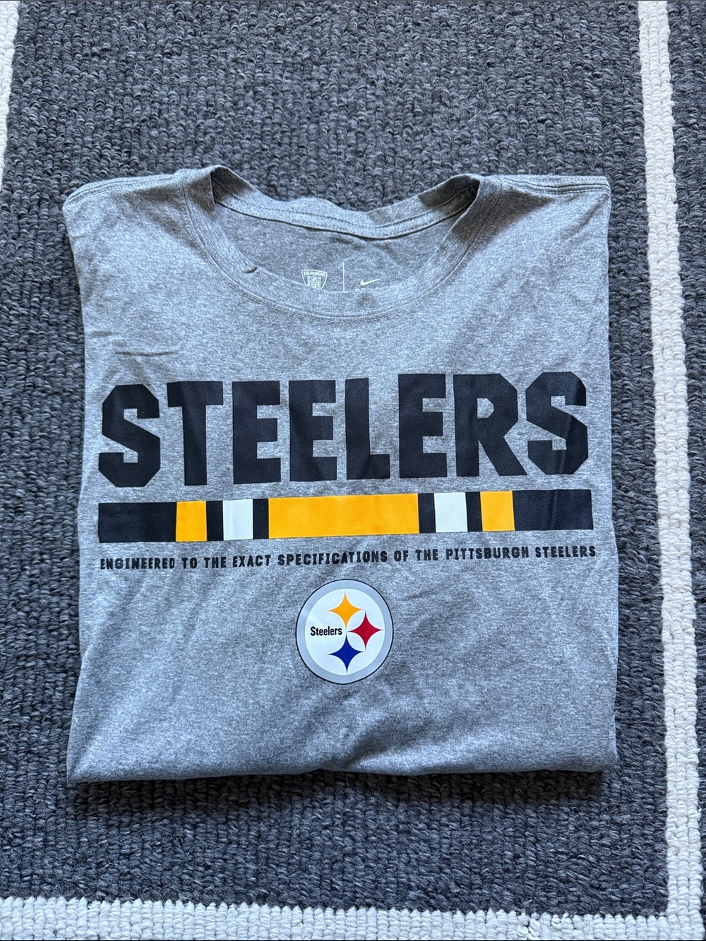 Nike Men’s Gray Pittsburgh Steelers Logo Graphic Tee with Yellow Accents